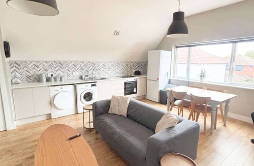 Patchway Apartment | Four Bedroom Apartment in Fantastic Location