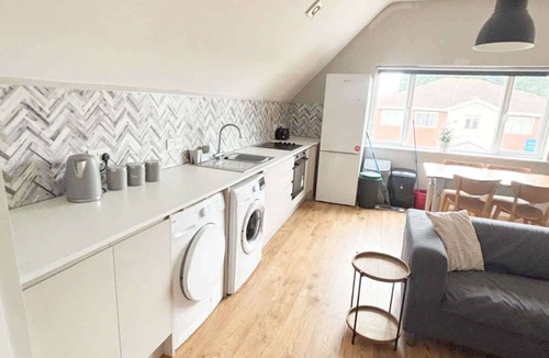 Patchway Apartment | Four Bedroom Apartment in Fantastic Location