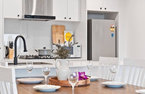 Malvern East Apartment | Frank-2B2B Next To Chadstone
