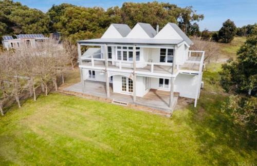 French Island House | French Island Hill House