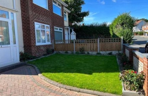 Oldbury House | Gated home close to Birmingham City Centre