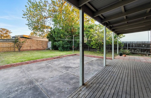 Oakleigh South House | Generous size 3BR 1.5Bath Every BD has AC
