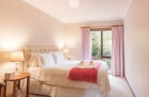 Limonite Other | Gisborne B&B Country Escape with Gardens
