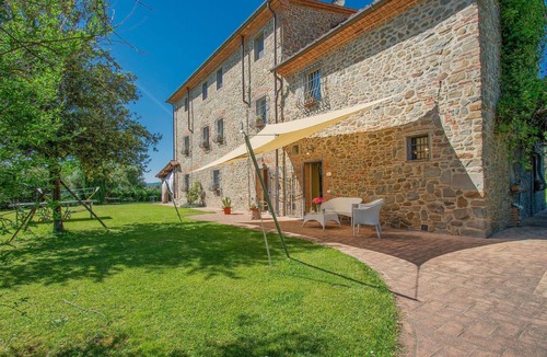 Larciano Apartment | Gorgeous apartment in Lamporecchio with WiFi