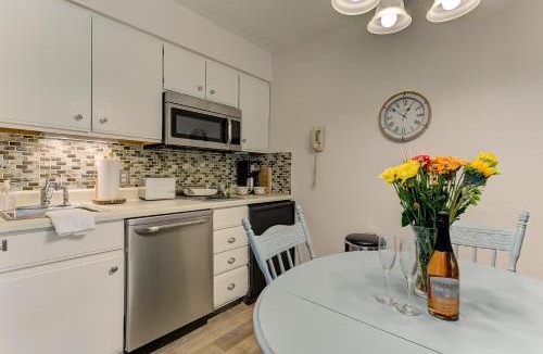 Acme House | Gorgeous Grand Traverse Bay Beach Front The Shores - 5704