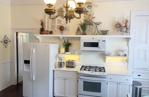 Beach Hill - Beach Flats House | Gorgeous Historic Victorian Duplex, Quick Walk to Wharf, Beach & Boardwalk