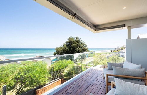 Edithvale House | Gracie on the Beach | Luxe with Water Views