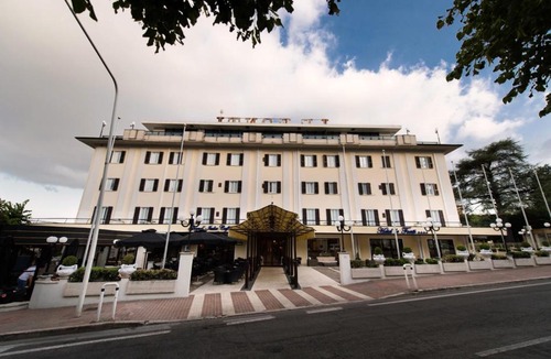 Chianciano Terme Hotel | GRAND HOTEL LE FONTI