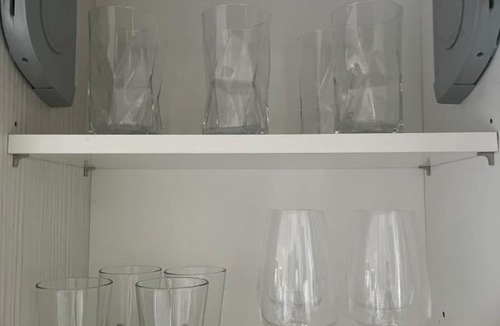 Cradley Apartment | Great Ambience 3-Bedroom for Groups & Contractors
