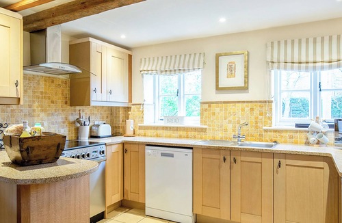 Chipping Campden Cottage | Great for families or friends looking looking for a spacious cottage.