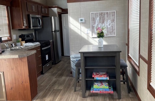Lakeview Cabin | Great Getaway in adorable Cherokee Landing at Indian Lake with AC, WiFi