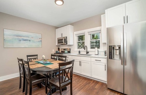 Michigan City Apartment | Great Lakes Getaway-Lower Unit - Near Outlet Mall