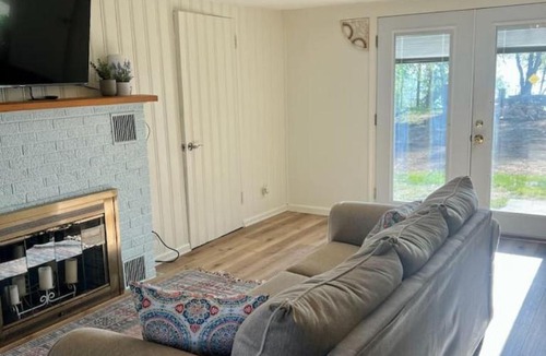 Lexington House | Great Lakes Resort - Entire Beach House - Suite 15 and 16