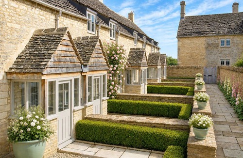 Southrop Cottage | Greys Court | 5 Luxury Cottages | Sleeps 28