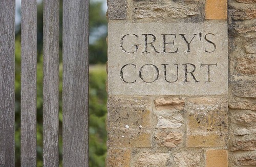 Southrop Cottage | Greys Court | 5 Luxury Cottages | Sleeps 28