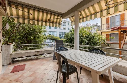 Viareggio Apartment | GuestHost - Villa Tina!