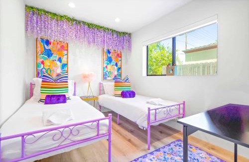 North Hollywood House | H - Huge NoHo 5BR Family Home by Universal - Games - Balcony - Parking - SoFi