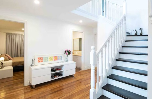 Rowville House | Healing staycation Rowville in Melbourne Family, friends relax, business trips!