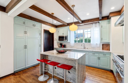 North Arroyo House | Heavenly Retreat 5 Minutes Walk To Rose Bowl!