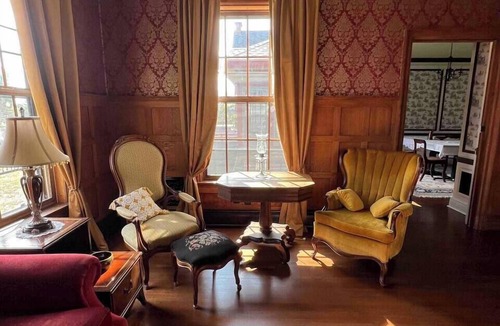 Calumet House | Heritage, Heart, and Room to Be Together!
