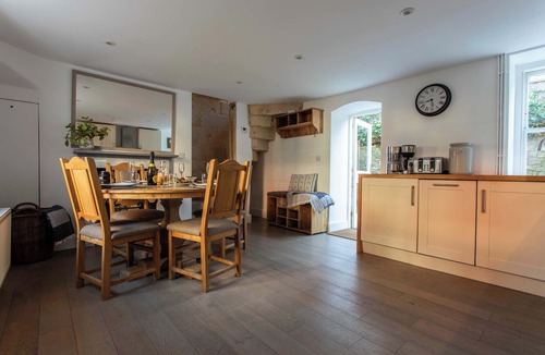 Bath House | Historic 18th-Century Cottage w/Parking & Garden