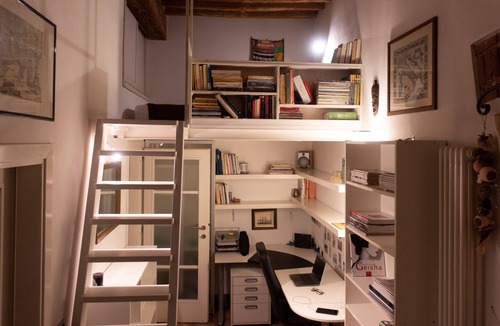 San Francesco Apartment | Historic home in the center-Silent area-A corner studio-Terrace-Conditioner
