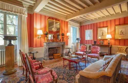 Giugnano House | Historic vacation home in a hilly location in the characteristic historic village of Larciano Castel