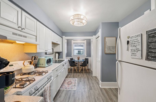 Rossford House | Historic yet updated 2br home- Downtown Rossford!