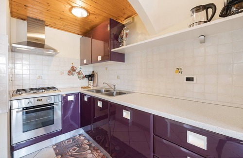 Ceriale Apartment | Holiday Apartment "La Casa di Lady" with Sea View, Terrace & Wi-Fi