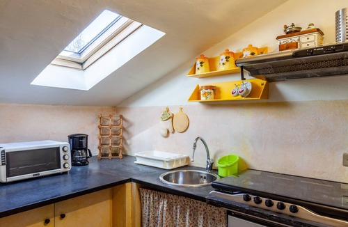 Viareggio Apartment | Holiday Apartment "Loft parallela Lungomare posto auto" with A/C & Wi-Fi