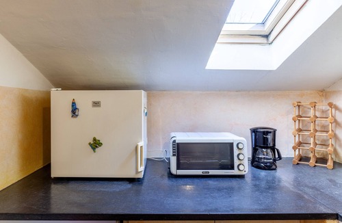Viareggio Apartment | Holiday Apartment "Loft parallela Lungomare posto auto" with A/C & Wi-Fi