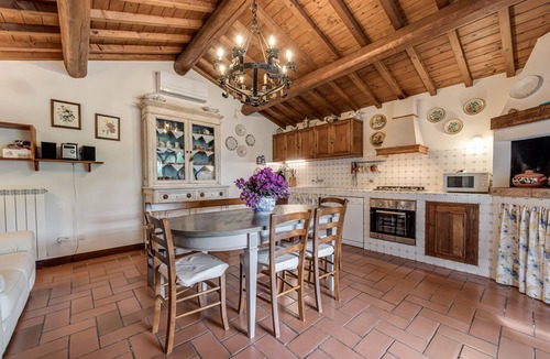 Barberino Val d'Elsa House | Holiday Home 'Le Fonti Casa Vacanze' with Mountain View, Wi-Fi and Air Conditioning