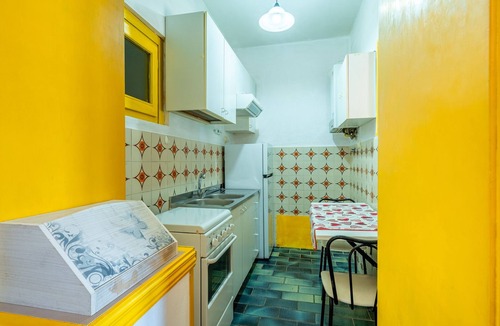 Pieve a Nievole House | Holiday Home 'Casa Dei Pini Pieve A Nievole' with Private Garden and Wi-Fi
