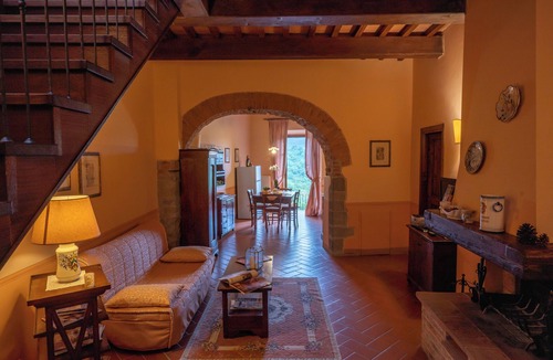 Gaville Apartment | Holiday home in Antique Gaville South of Florence