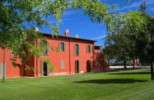 Spello House | Holiday Home in Spello with Pool & Terrace