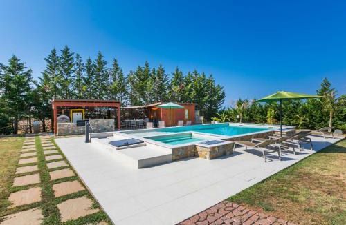 Cecina House | Holiday Home Villa della Duna by Interhome