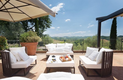 Bollano House | Holiday house Asciano for 1 - 16 persons with 8 bedrooms - Holiday home