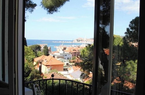 Imperia Villa | Homerez - Spacious Villa in Imperia, Sea View