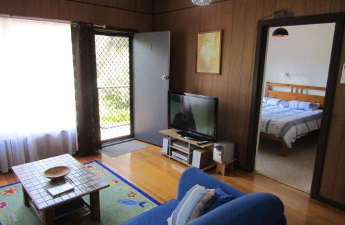 Silverleaves House | Honeysuckle Beach Cottage - Silverleaves