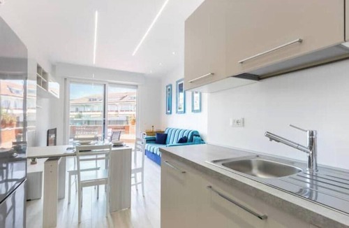 Diano Castello Apartment | Hostdomus - Blumar