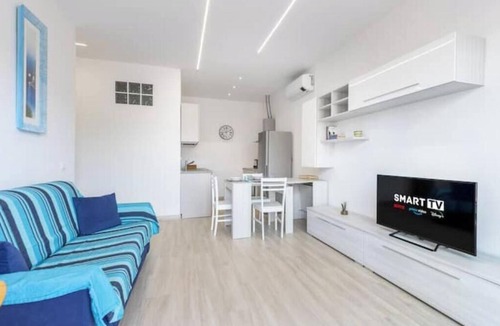 Diano Castello Apartment | Hostdomus - Blumar