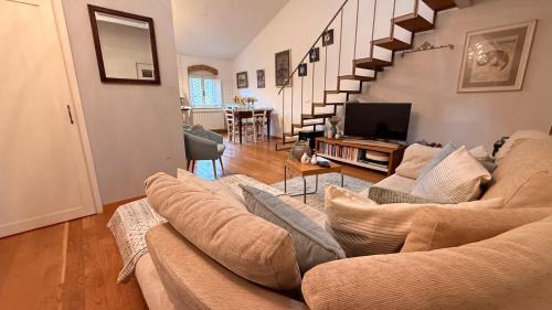 Scarperia Apartment | Il soggiorno da Evina