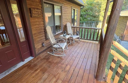 Spruce Cabin | Immaculate yet cozy Cabin, sleeps 10. Just a few steps away from Hubbard Lake.