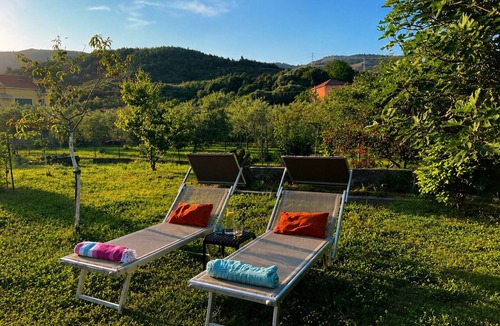 Vado Ligure Apartment | INDEPENDENT APARTMENT WITH PRIVATE GARDEN AND PERGOLA - DOG FRIENDLY