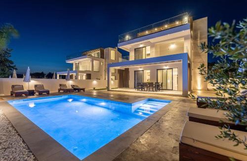 Kalamaki Villa | Infinity Holiday Villas - Private Pool, close to Kalamaki Centre, by ZanteWize