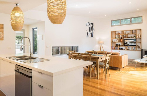 Cowes House | Island Pearl - sleeps 9