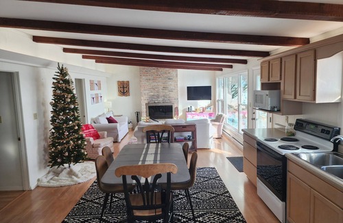Oostburg Cottage | Its not to early to book your fall vacation to Beachdaze!