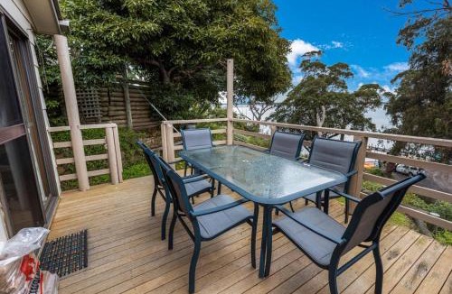 Nungurner House | Jetty View - Pelican Cabin