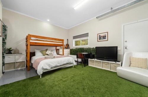 San Remo Apartment | John's Place San Remo - Sleeps 5 - Pet Friendly