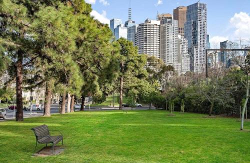 East Melbourne Apartment | Jolimont Gem - East Melbourne Private Apt - MCG & Rod Laver Arena